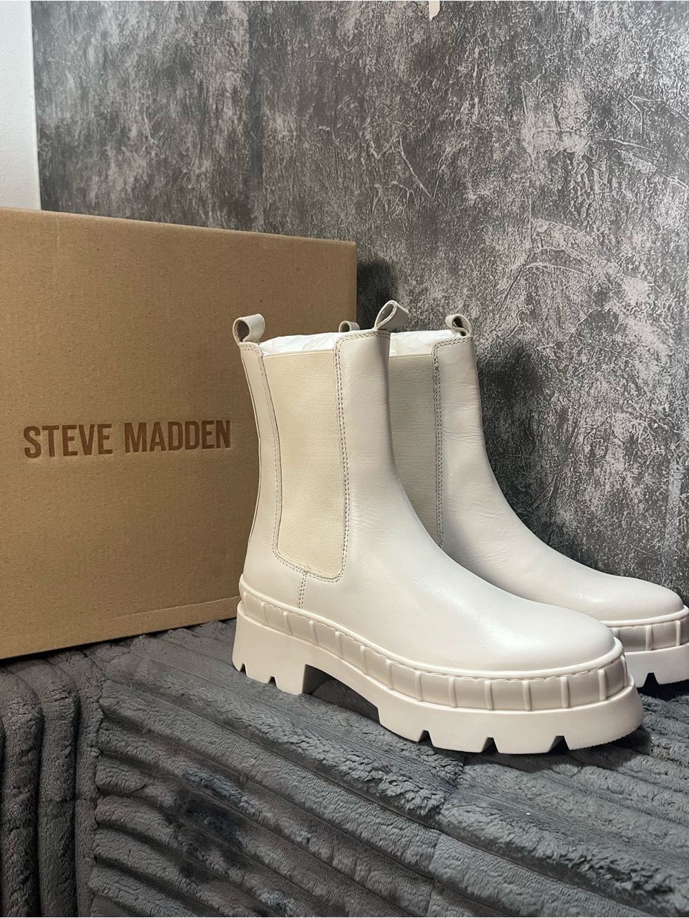 Steve Madden Leather Off-White Platform Chelsea Booties